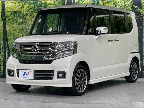 Honda N-BOX Custom