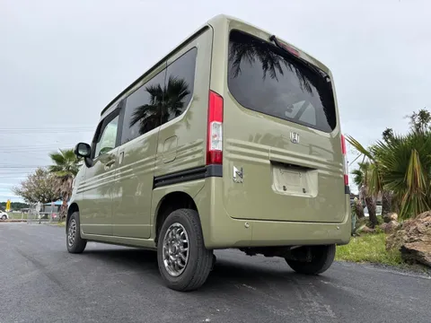 Honda N-VAN Plus Style