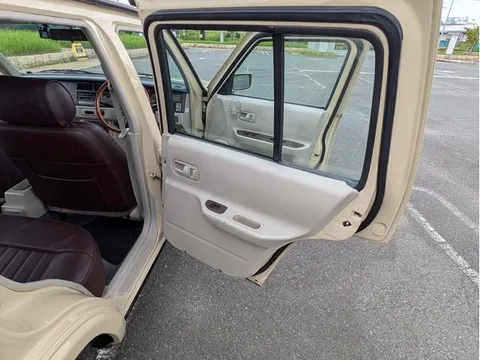 Nissan Rasheen