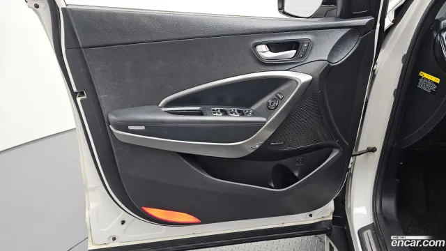 Hyundai Grand Santa Fe (Maxcruz)