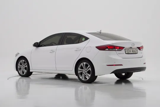 Hyundai Elantra (Avante)
