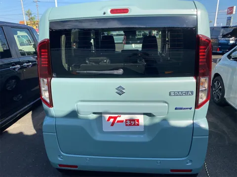 Suzuki Spacia