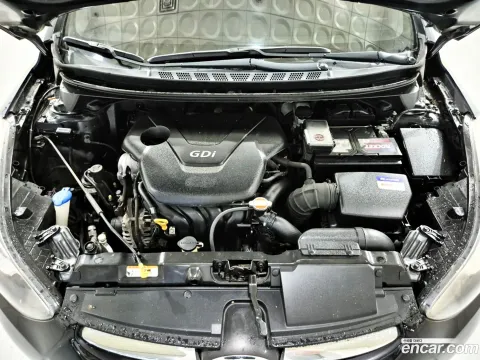 Hyundai Elantra (Avante)
