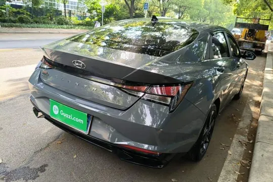 Hyundai Elantra