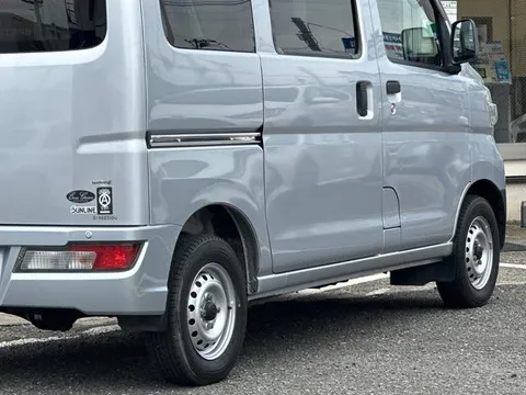 Toyota Pixis Van