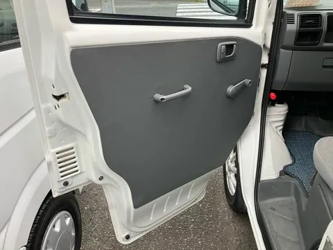 Mitsubishi Minicab Van