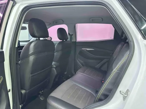 Baojun RS-3