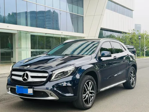 Mercedes-Benz Mercedes-Benz GLA