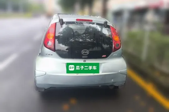 BYD F0