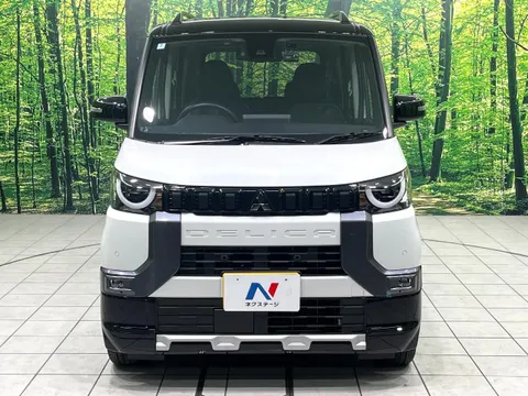 Mitsubishi Delica Mini