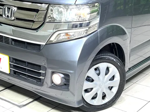 Honda N-BOX Custom