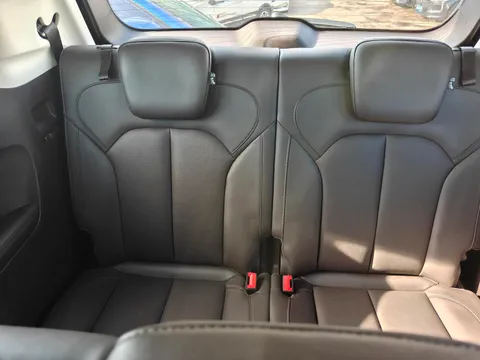 Roewe RX8