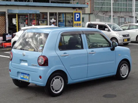 Daihatsu Mira Tocot