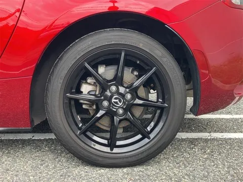 Mazda MX-5 (Roadster)