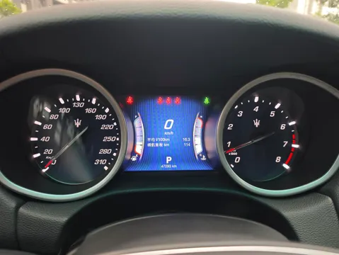 Maserati Ghibli