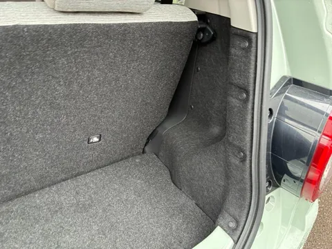 Daihatsu Mira Tocot