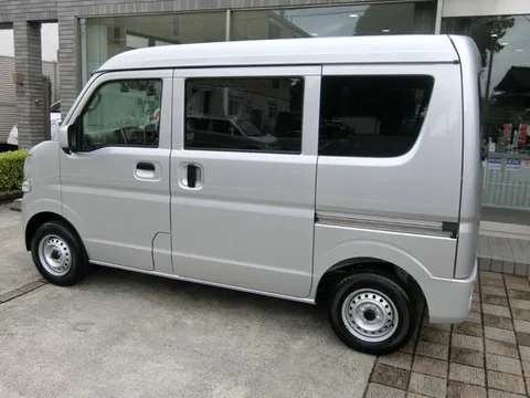 Nissan Clipper