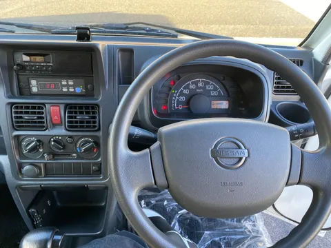 Nissan Clipper Truck