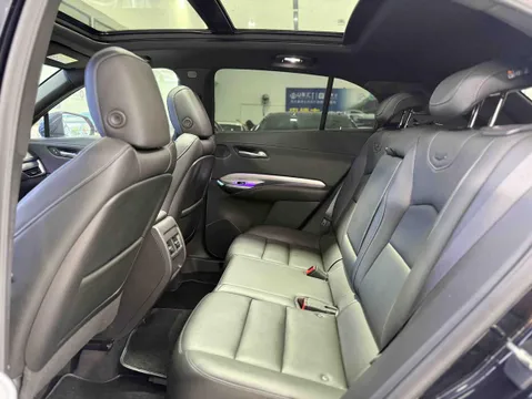 Cadillac XT4