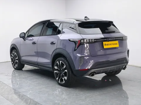 Lynk & Co 06