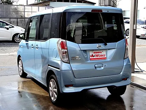 Nissan Dayz Roox