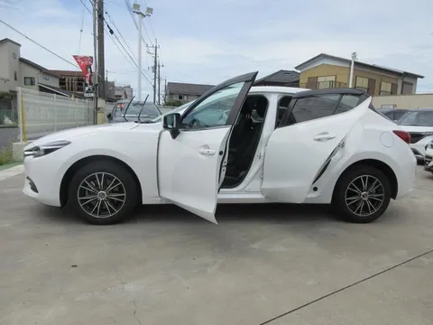 Mazda Axela Sport