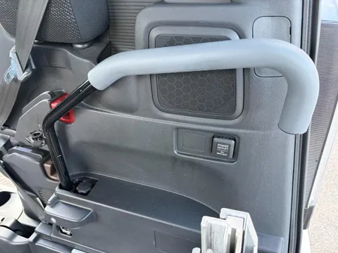 Honda N-BOX Plus