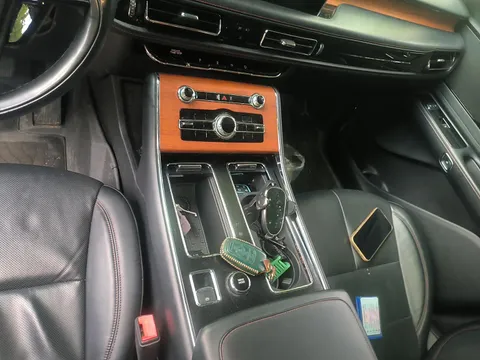 Lincoln Aviator