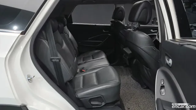 Hyundai Grand Santa Fe (Maxcruz)