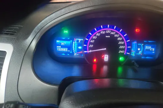 BYD S6