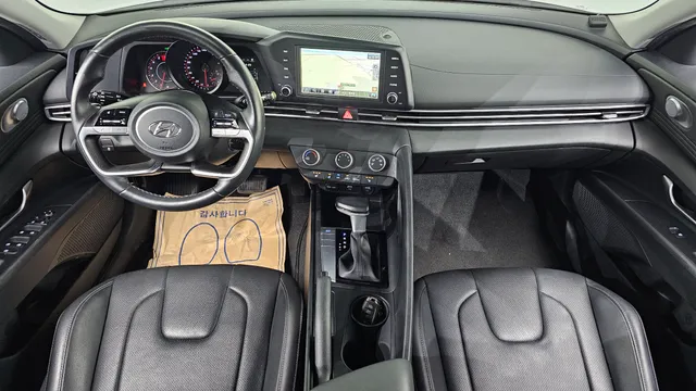 Hyundai Elantra (Avante)