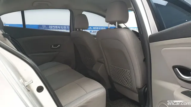 Renault SM3
