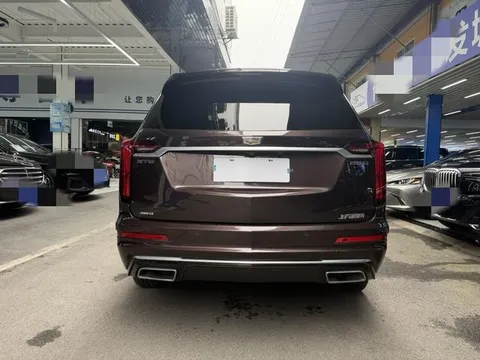 Cadillac XT6