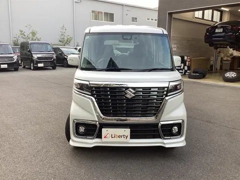 Suzuki Spacia Custom