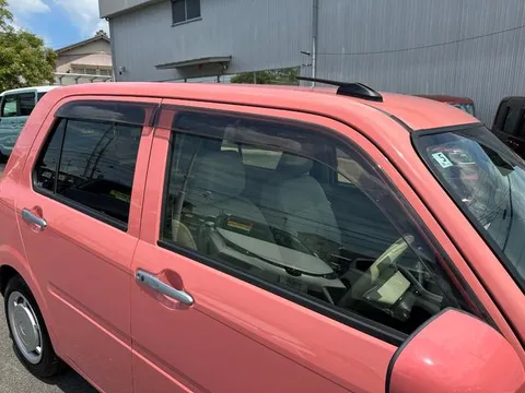 Daihatsu Mira Tocot