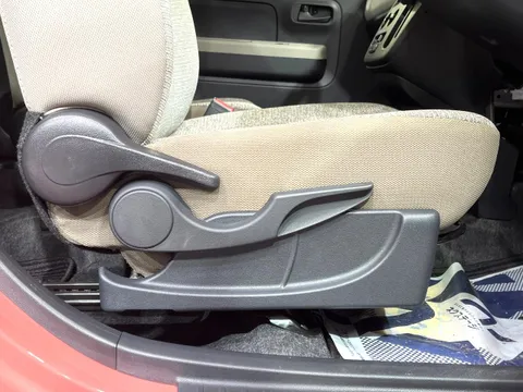 Daihatsu Mira Tocot