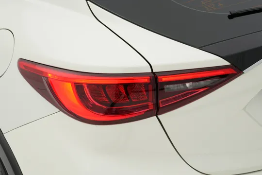 Infiniti Q30