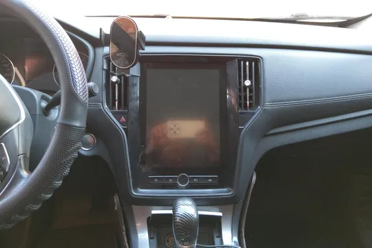 Roewe RX5