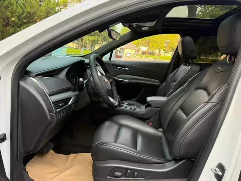 Cadillac XT4