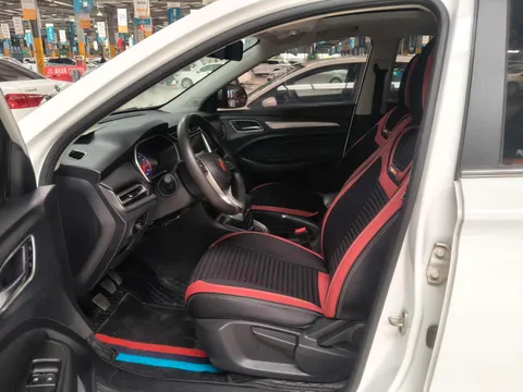 Roewe RX3