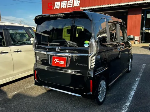 Honda N-BOX Custom