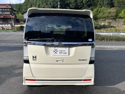 Honda N-BOX Plus Custom