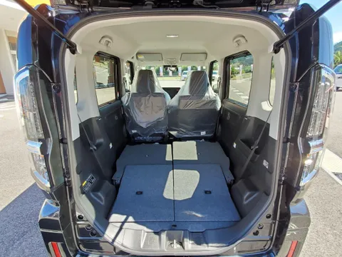 Suzuki Spacia Custom
