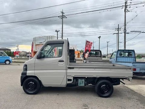 Mitsubishi Minicab Truck
