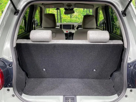 Daihatsu Mira Tocot