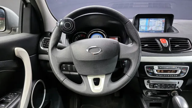 Renault SM3