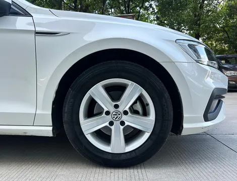 Volkswagen Lamando