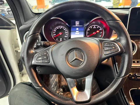Mercedes-Benz Mercedes-Benz GLC
