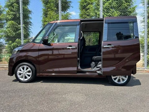 Nissan Dayz Roox