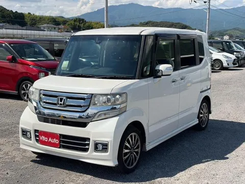 Honda N-BOX Custom